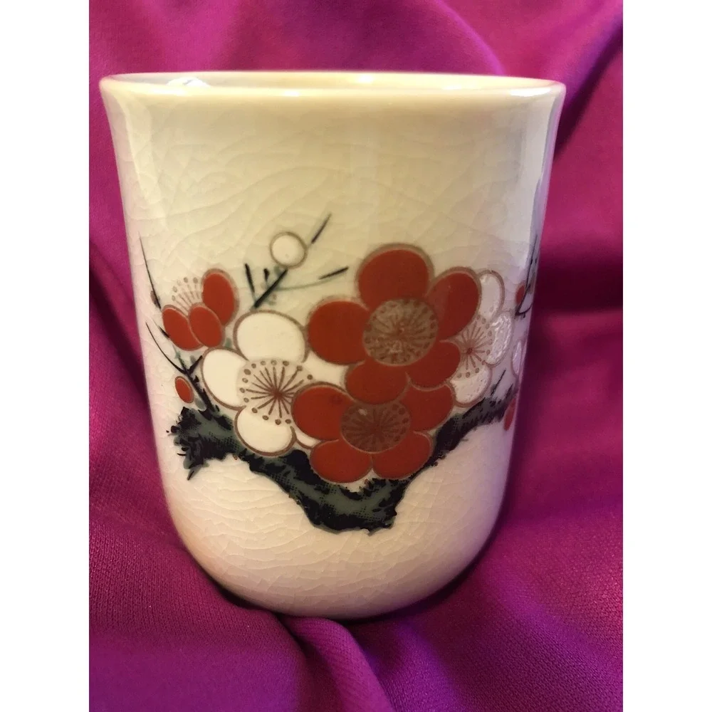 Japanese Kettle and Tea Cups - Sake - floral Ceramic - Japan -